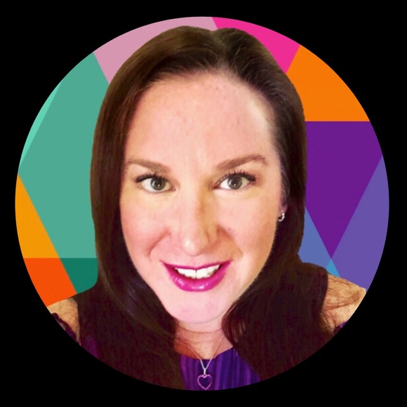 ๐ Meet your Posher, Rachel! ๐ - Picture 1 of 7